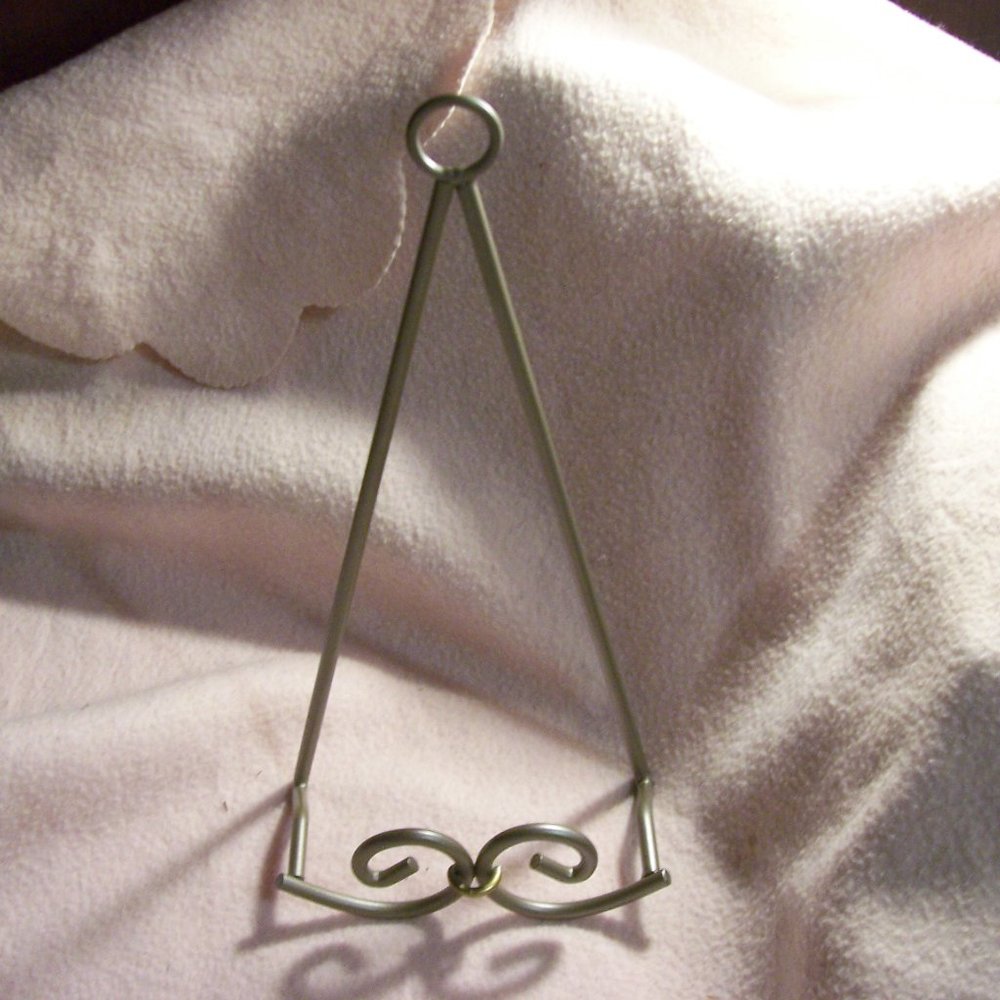 Home Interior Silver Metal Easel Stand